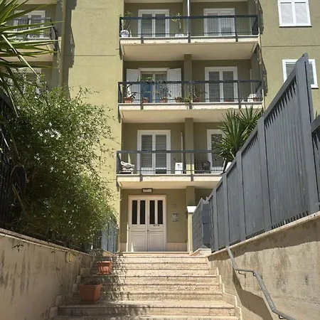 2 A - Marconi House Апартаменты Термини-Имерезе