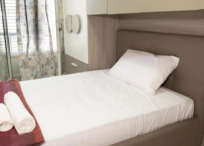 2 A - Marconi House Апартаменты *